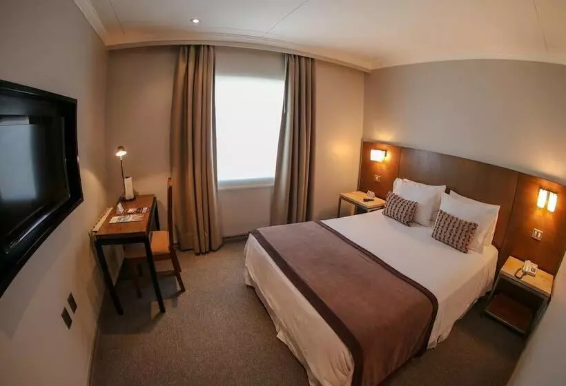 Fotos del hotel Martín Gusinde:  20