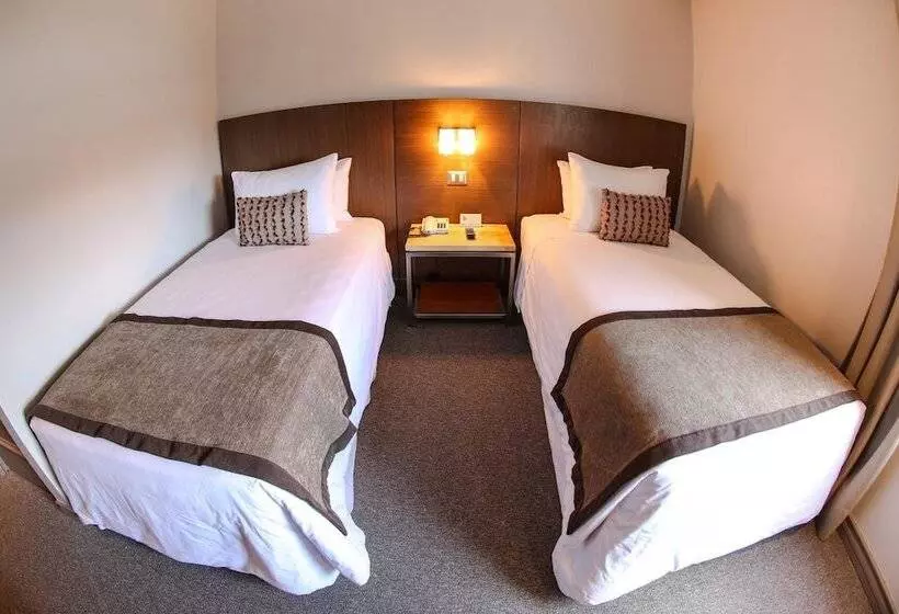 Fotos del hotel Martín Gusinde:  18