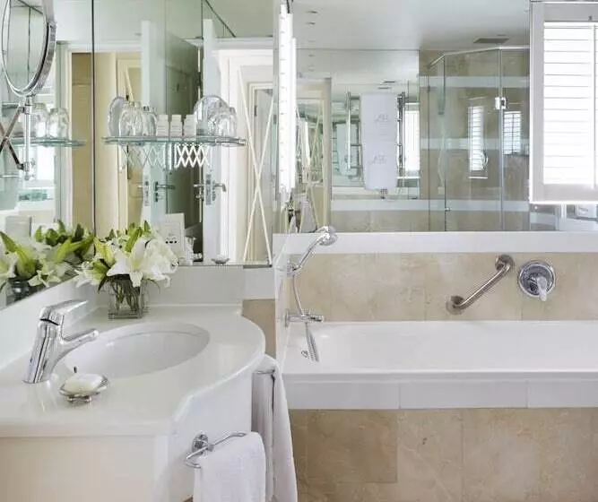 Fotos del hotel The Twelve Apostles  And Spa:  6