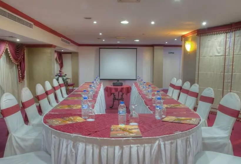 Fotos del hotel Al Maha Regency:  4