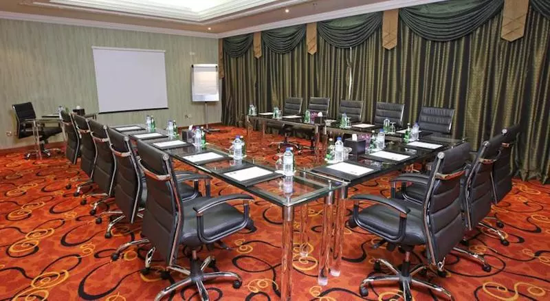 Fotos del hotel Al Raha Beach Hotel:  4