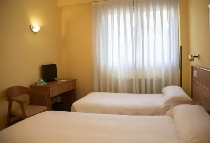 Fotos del hotel Alda Estación Oviedo:  2