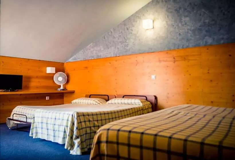 Fotos del hotel Bezana Lago:  8