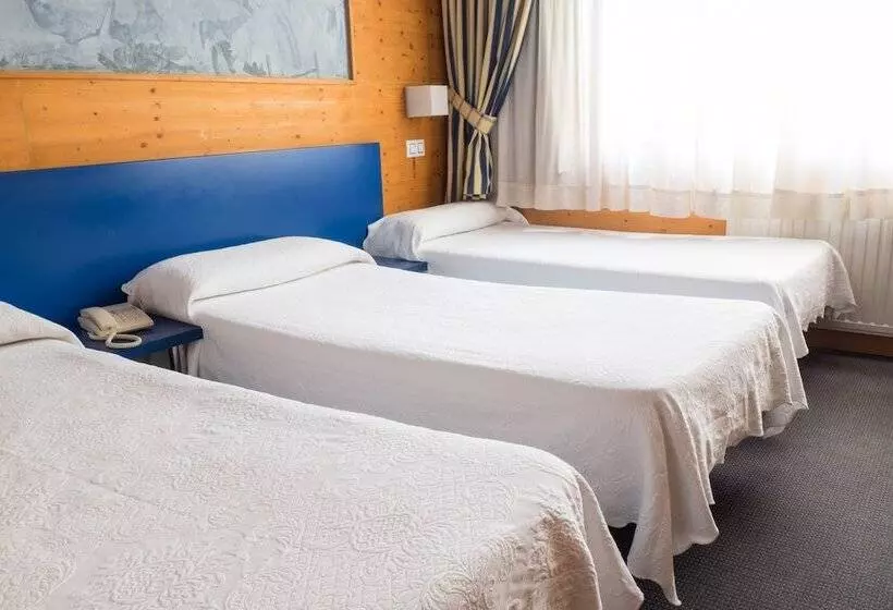 Fotos del hotel Bezana Lago:  22