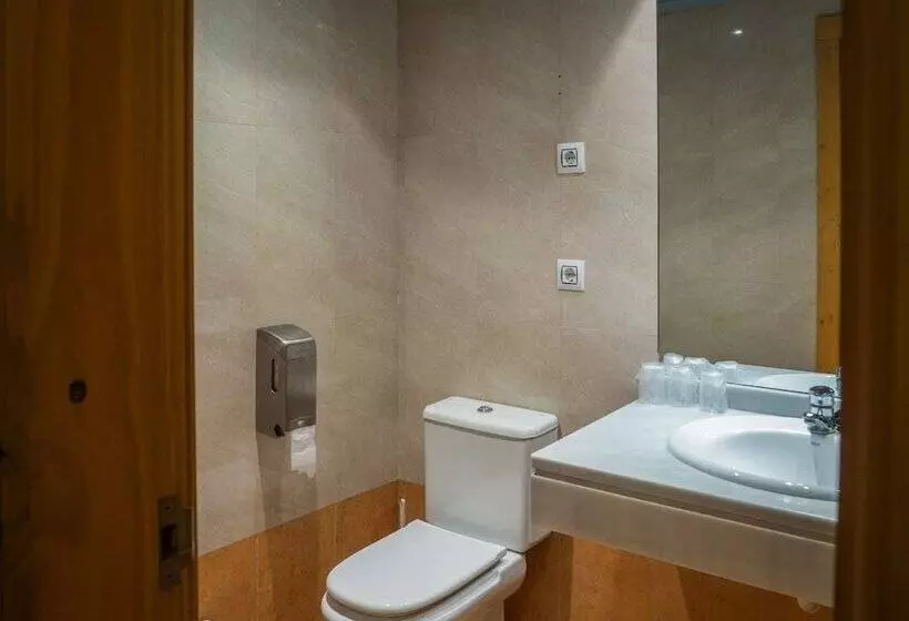 Fotos del hotel Bezana Lago:  16