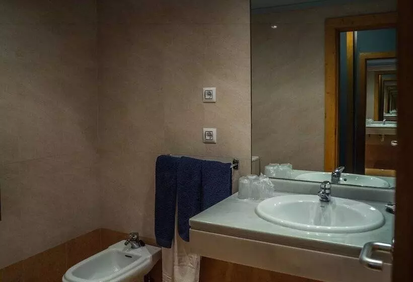 Fotos del hotel Bezana Lago:  20