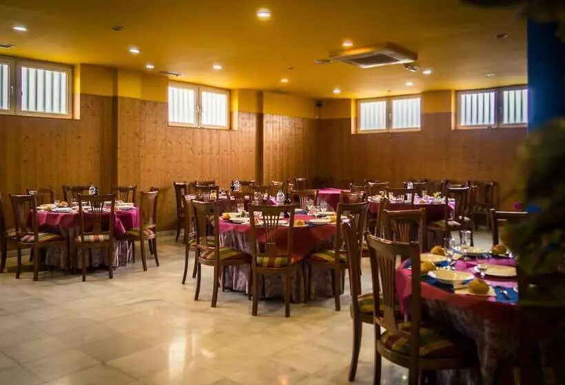 Fotos del hotel Bezana Lago:  11