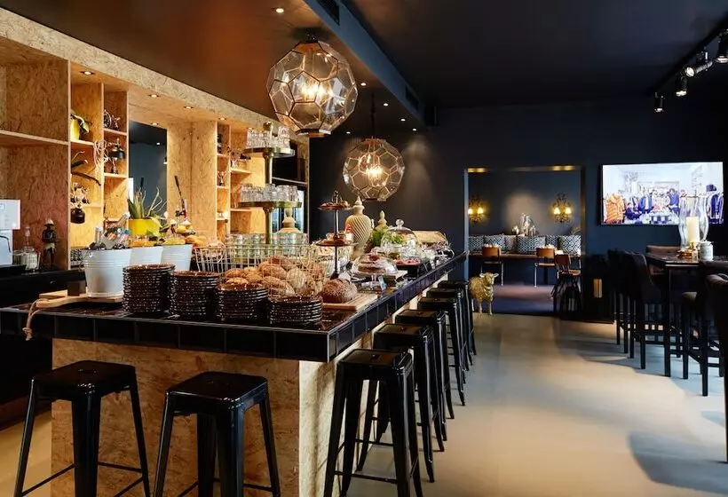 Fotos del hotel Friends:  11