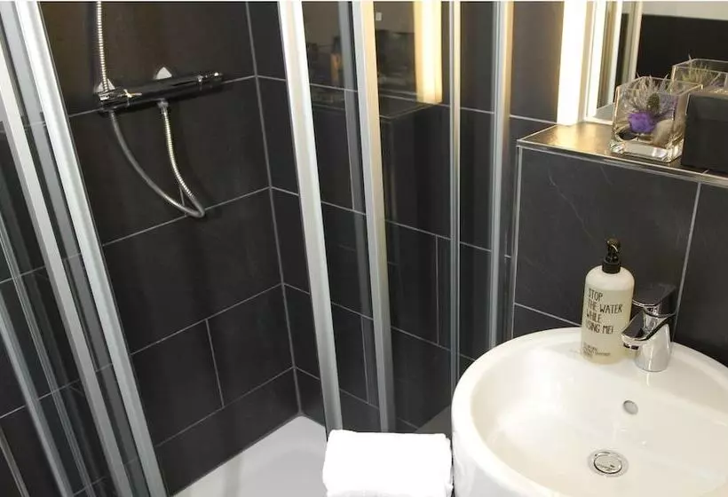 Fotos del hotel Friends:  9