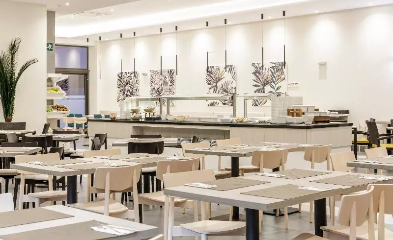 Fotos del hotel Ilunion Sancti Petri:  6