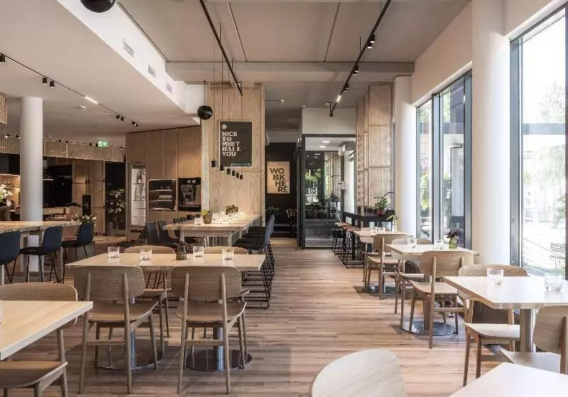 Fotos del hotel Oru Hub:  11