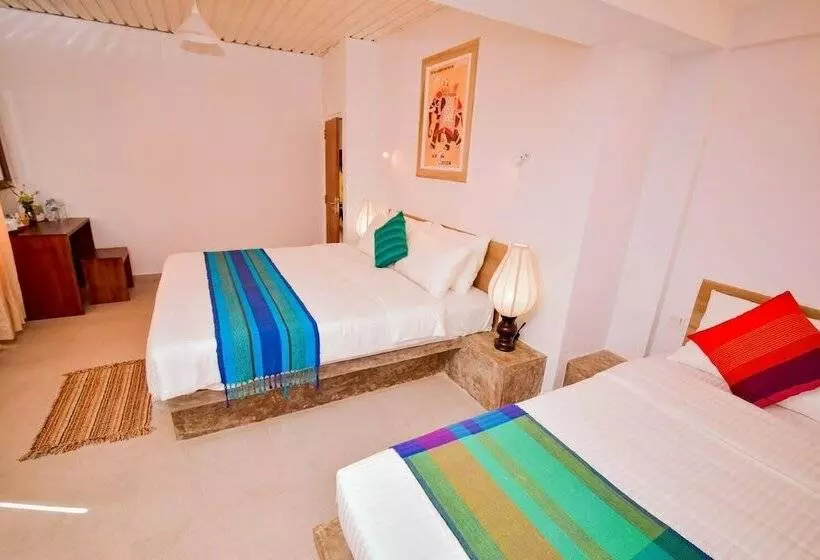 Fotos del hotel Top Terrace Cottage:  15