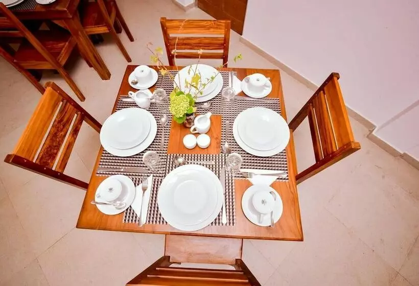 Fotos del hotel Top Terrace Cottage:  16