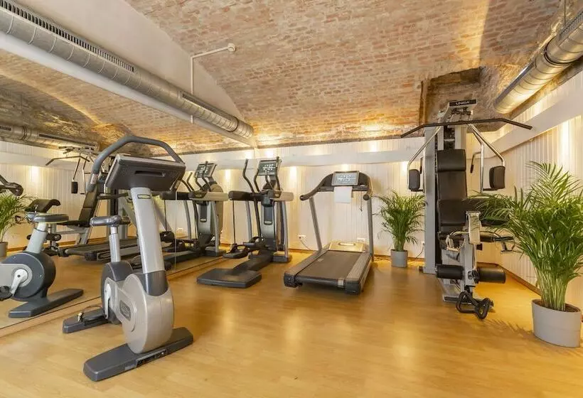 Fotos del hotel Hilight Suites:  16