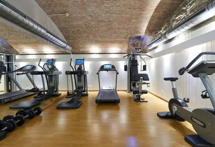 Fotos del hotel Hilight Suites:  6