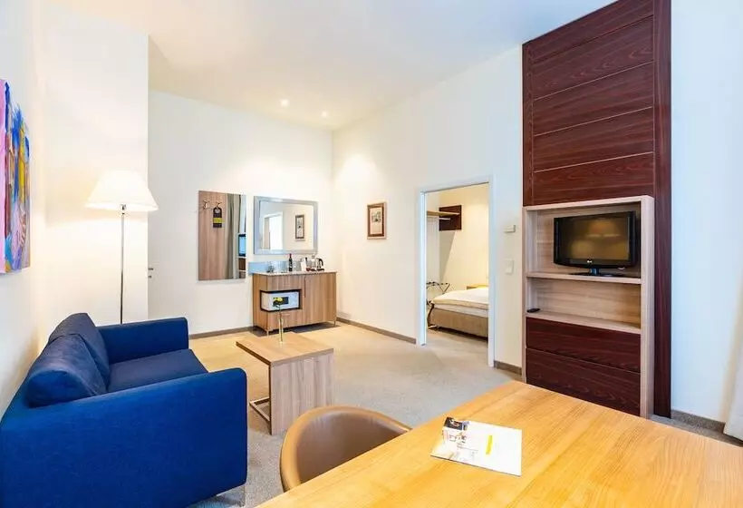 Fotos del hotel Hilight Suites:  15