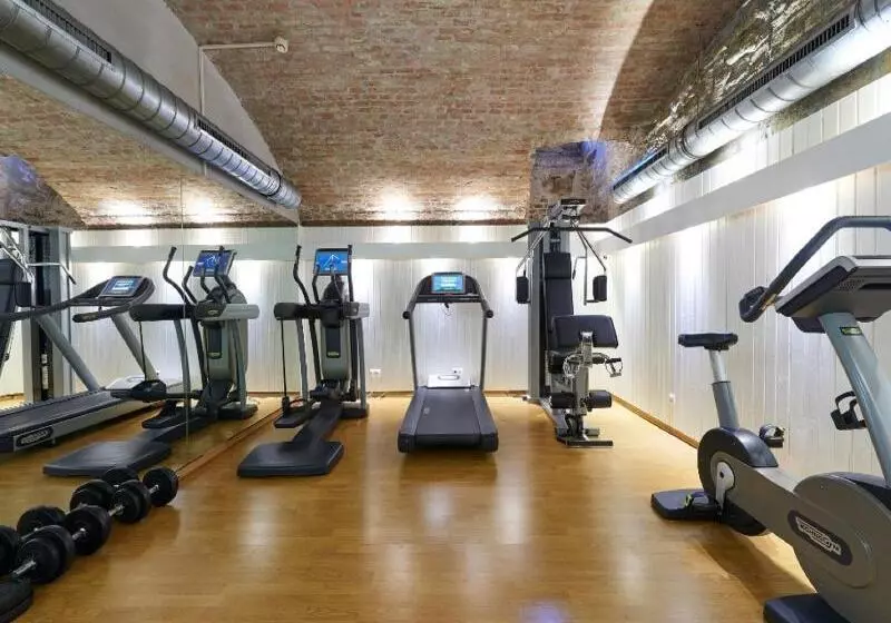 Fotos del hotel Hilight Suites:  13