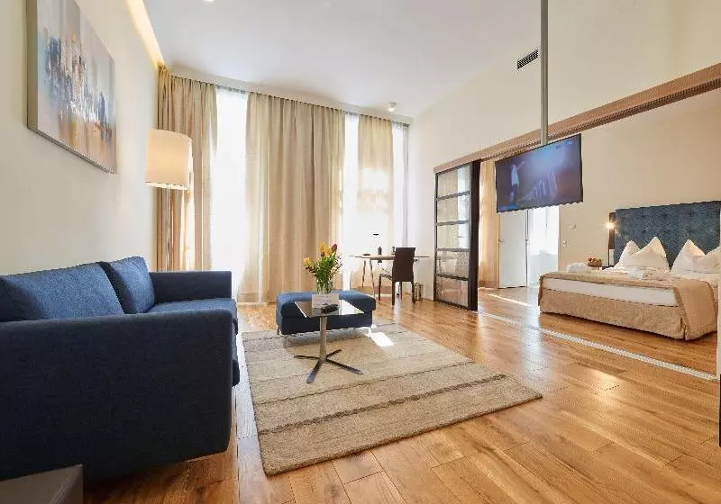 Fotos del hotel Hilight Suites:  12