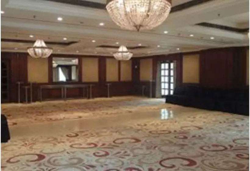 Fotos del hotel Radisson Hotel Varanasi:  5