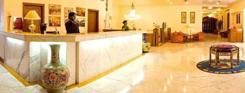 Fotos del hotel The Capitol:  4