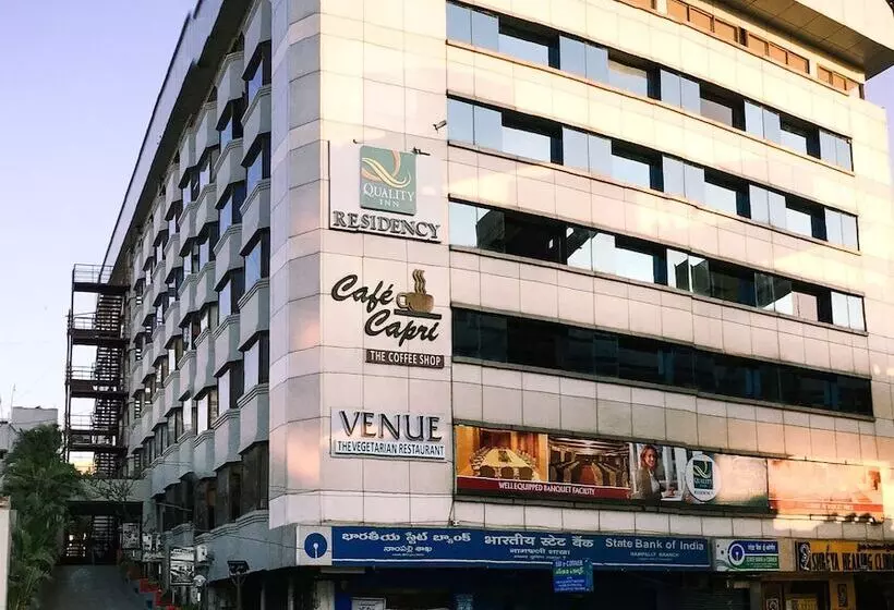 Quality Inn Residency