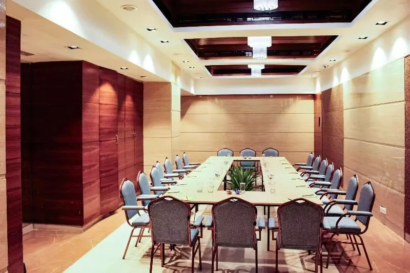 Fotos del hotel Quality Inn Residency:  9