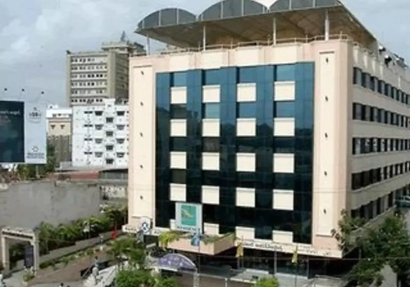 Fotos del hotel Quality Inn Residency:  4