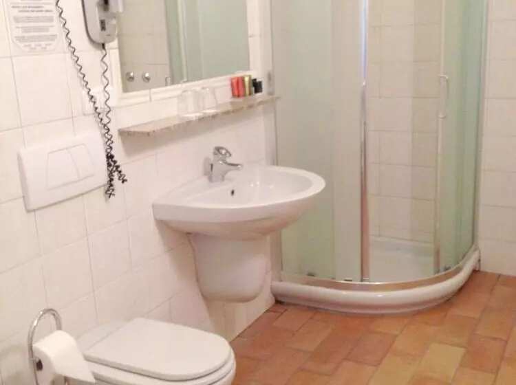 Fotos del hotel Roma Prague:  7