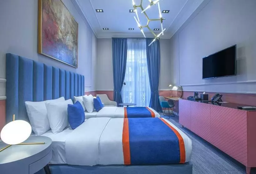 Heritage  And Suites