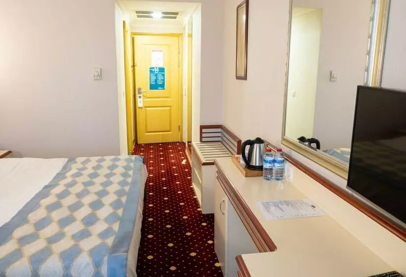 Fotos del hotel Akar International:  17