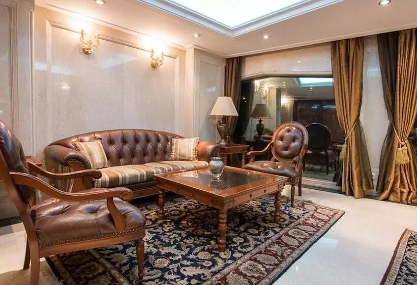 Fotos del hotel Akar International:  24