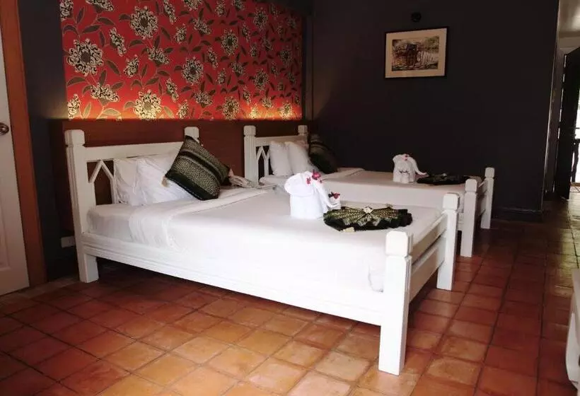 Fotos del hotel Bhumiyama Beach Resort:  17