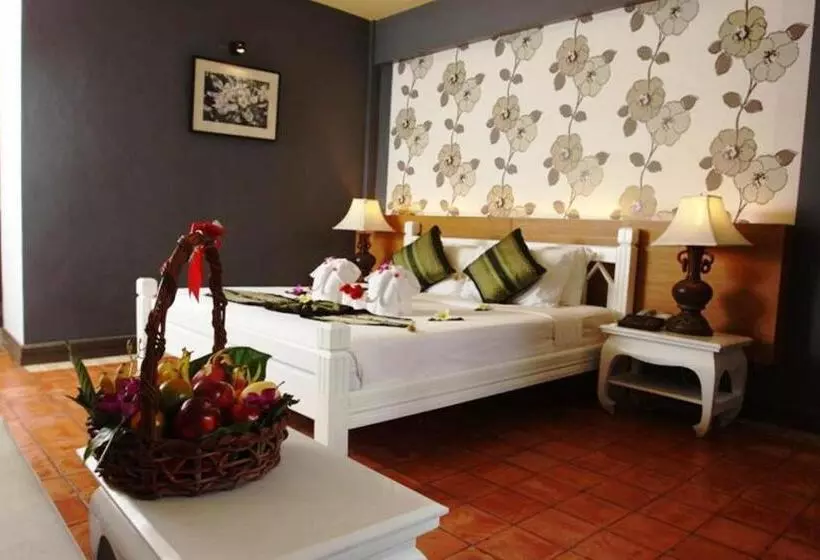 Fotos del hotel Bhumiyama Beach Resort:  18