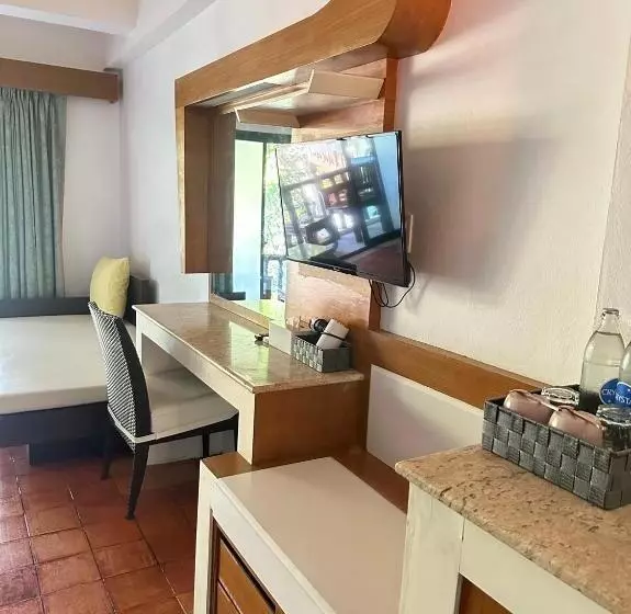 Fotos del hotel Bhumiyama Beach Resort:  20