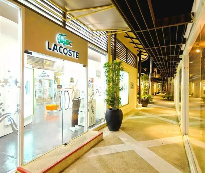 Fotos del hotel Iyara Beach Hotel And Plaza:  5