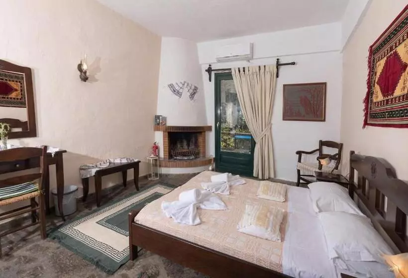 Fotos del hotel Arolithos Traditional Village:  8