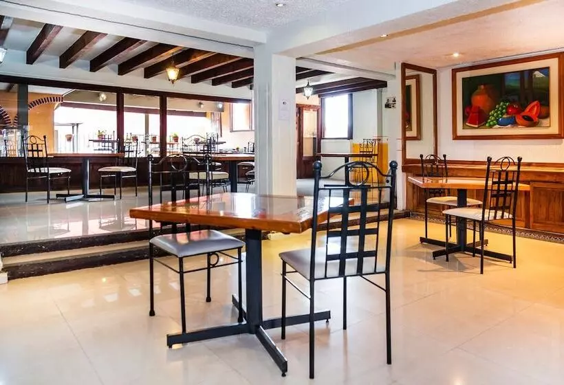 Fotos del hotel Capital O  Central:  18