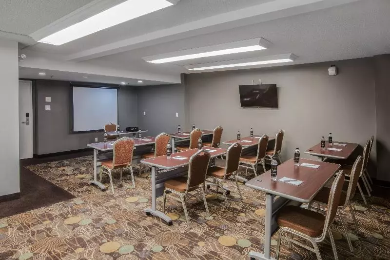 Fotos del hotel Faubourg Montreal Centreville Downtown:  11