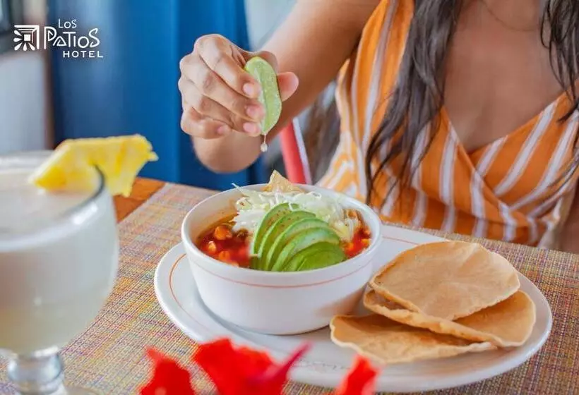 Fotos del hotel Los Patios:  3