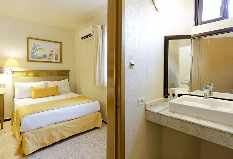 Fotos del hotel Olmeca Plaza:  2