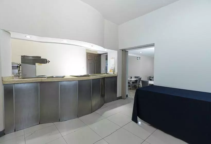 Fotos del hotel Plaza Del Arco  Monterrey:  6