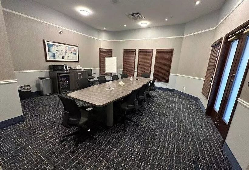 Fotos del hotel Riviera Plaza And Conference Centre Calgary Airport:  14