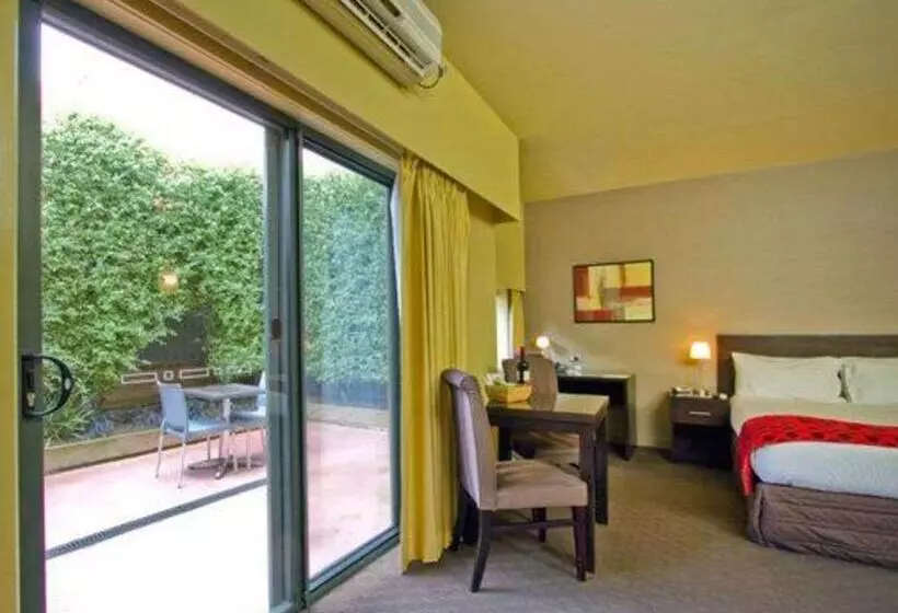 Fotos del hotel Comfort Inn & Suites City Views:  25