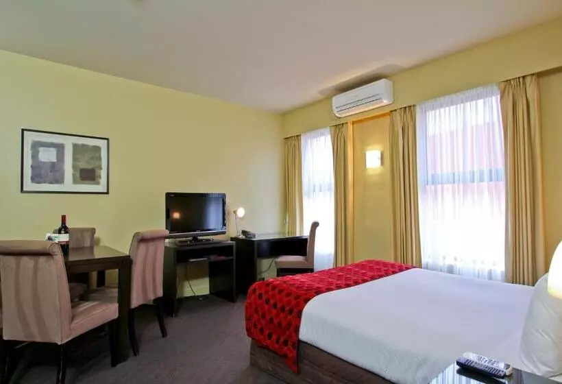 Fotos del hotel Comfort Inn & Suites City Views:  3