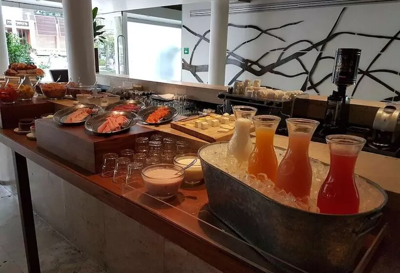 Fotos del hotel Habita:  25