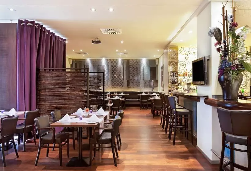 Fotos del hotel Holiday Inn Nürnberg City Centre, An Ihg:  4