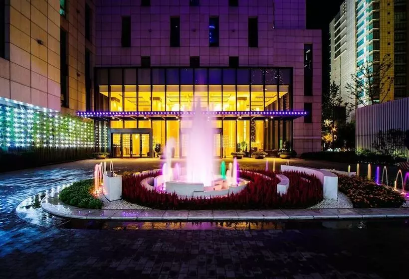 Fotos del hotel Paramount Gallery:  16