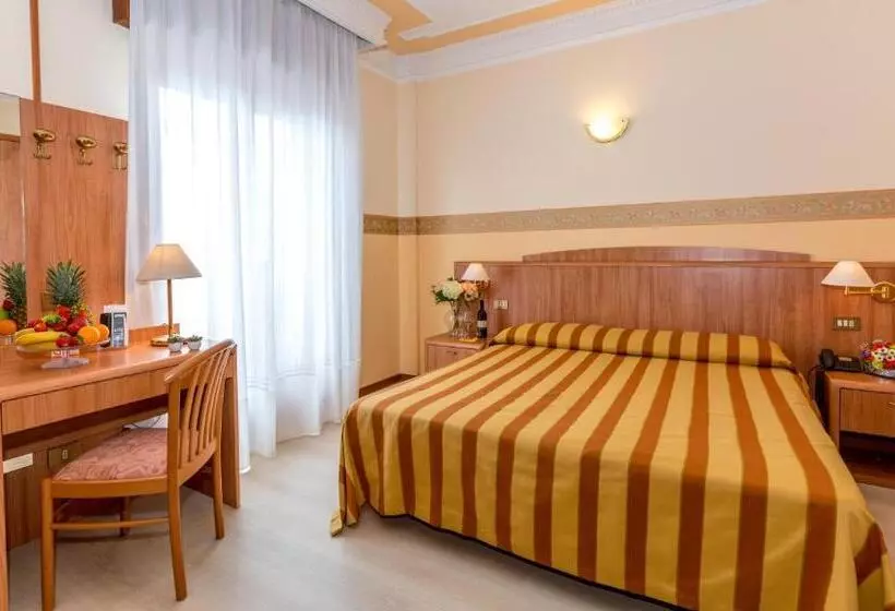 Fotos del hotel Smeraldo:  18