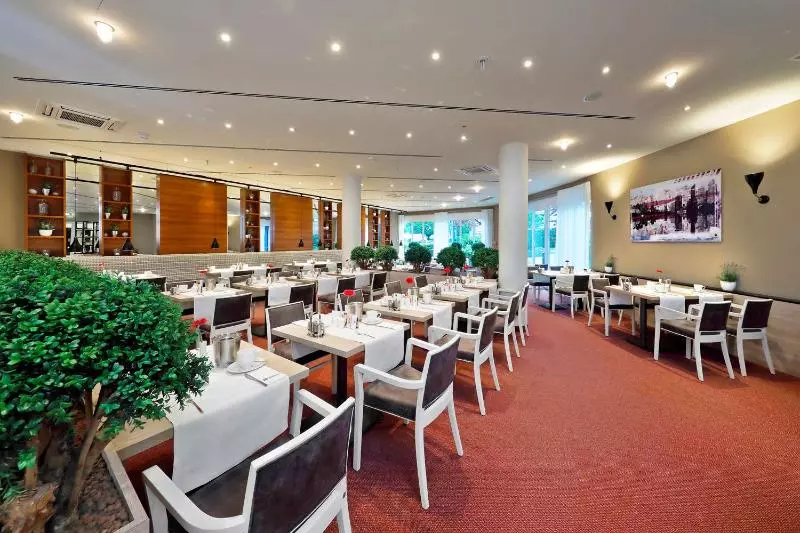 Fotos del hotel Best Western Premier Ib Hotel Friedberger Warte:  25