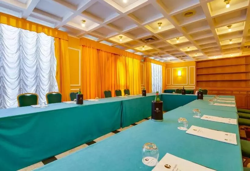 Fotos del hotel Culture Hotel Villa Capodimonte:  3